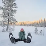 Isokenkäisten Klubi - Wilderness Hotelli 2*