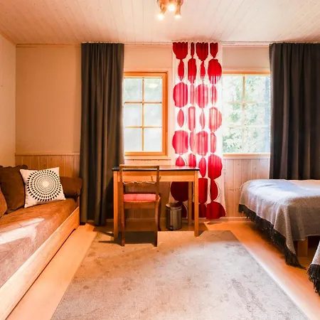 Isokenkaeisten Klubi - Wilderness