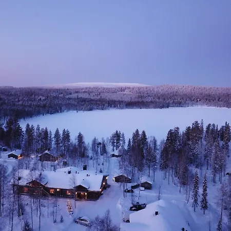 Isokenkaeisten Klubi - Wilderness Hotel 2*