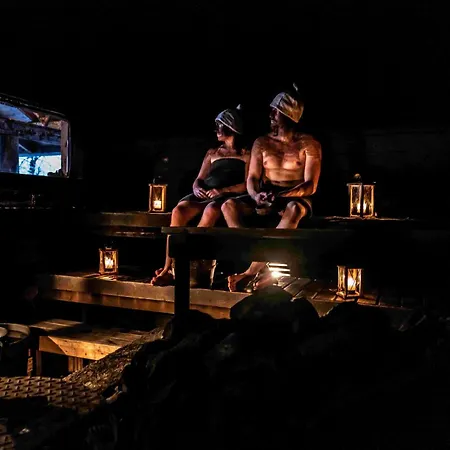 Isokenkaeisten Klubi - Wilderness 2* Kiviperä