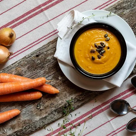 Isokenkaeisten Klubi - Wilderness 2*