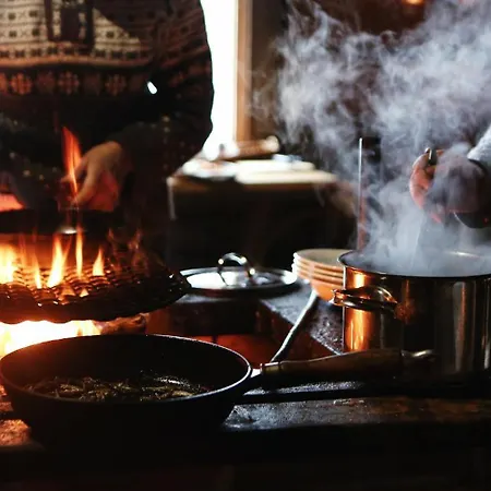 Hotel Isokenkaeisten Klubi - Wilderness 2*