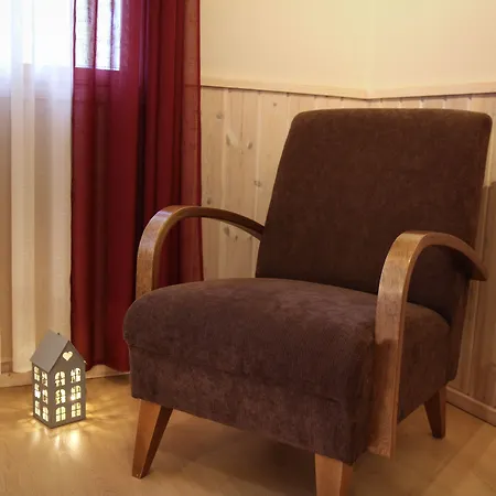 Isokenkaeisten Klubi - Wilderness 2*