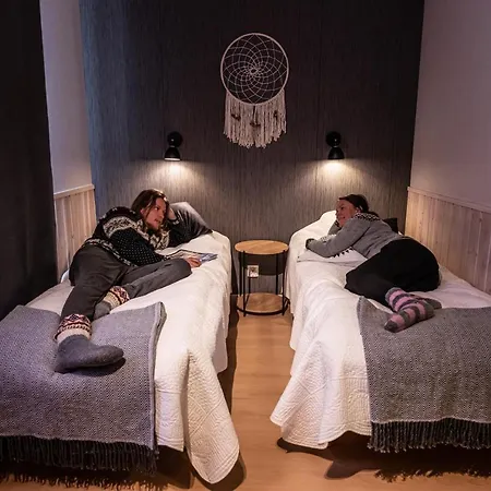 Hotel Isokenkaeisten Klubi - Wilderness 2*