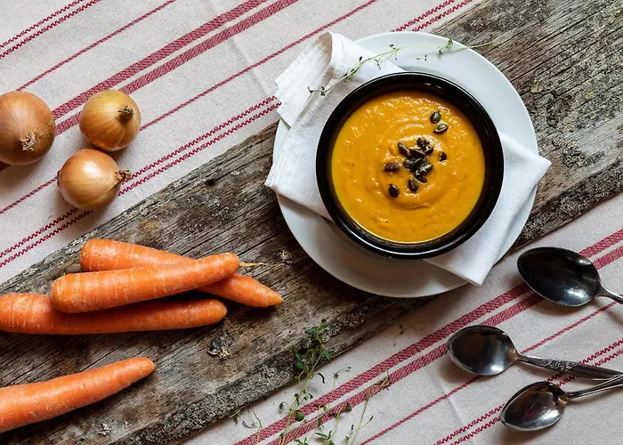 Isokenkäisten Klubi - Wilderness 2*