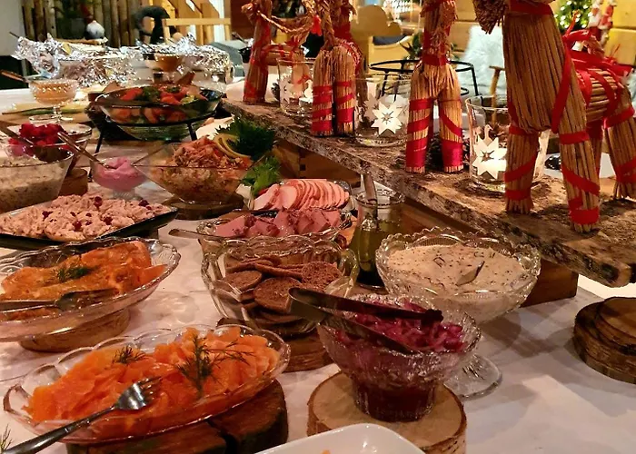 Isokenkaeisten Klubi - Wilderness فندق 2*