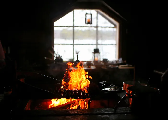 Isokenkäisten Klubi - Wilderness