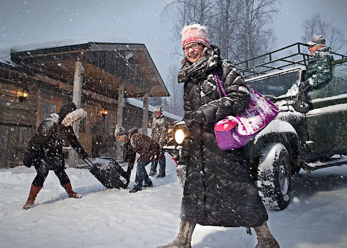 Hotelli Isokenkäisten Klubi - Wilderness Kiviperä