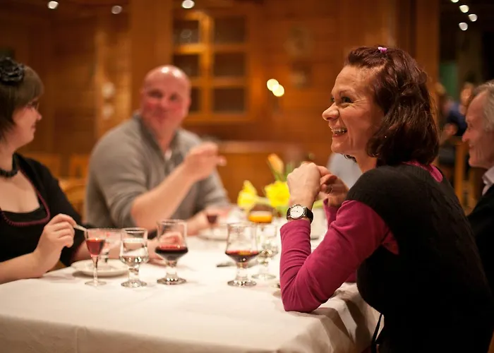 فندق Isokenkaeisten Klubi - Wilderness Kiviperä