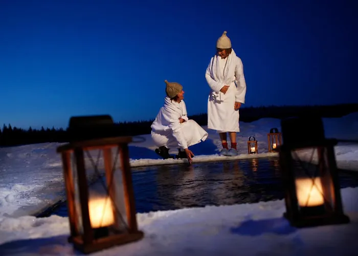 Hotelli Isokenkäisten Klubi - Wilderness Kiviperä