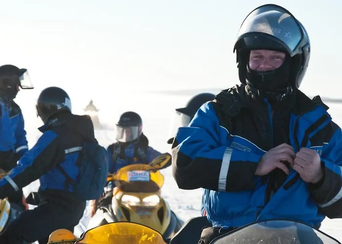 Isokenkäisten Klubi - Wilderness